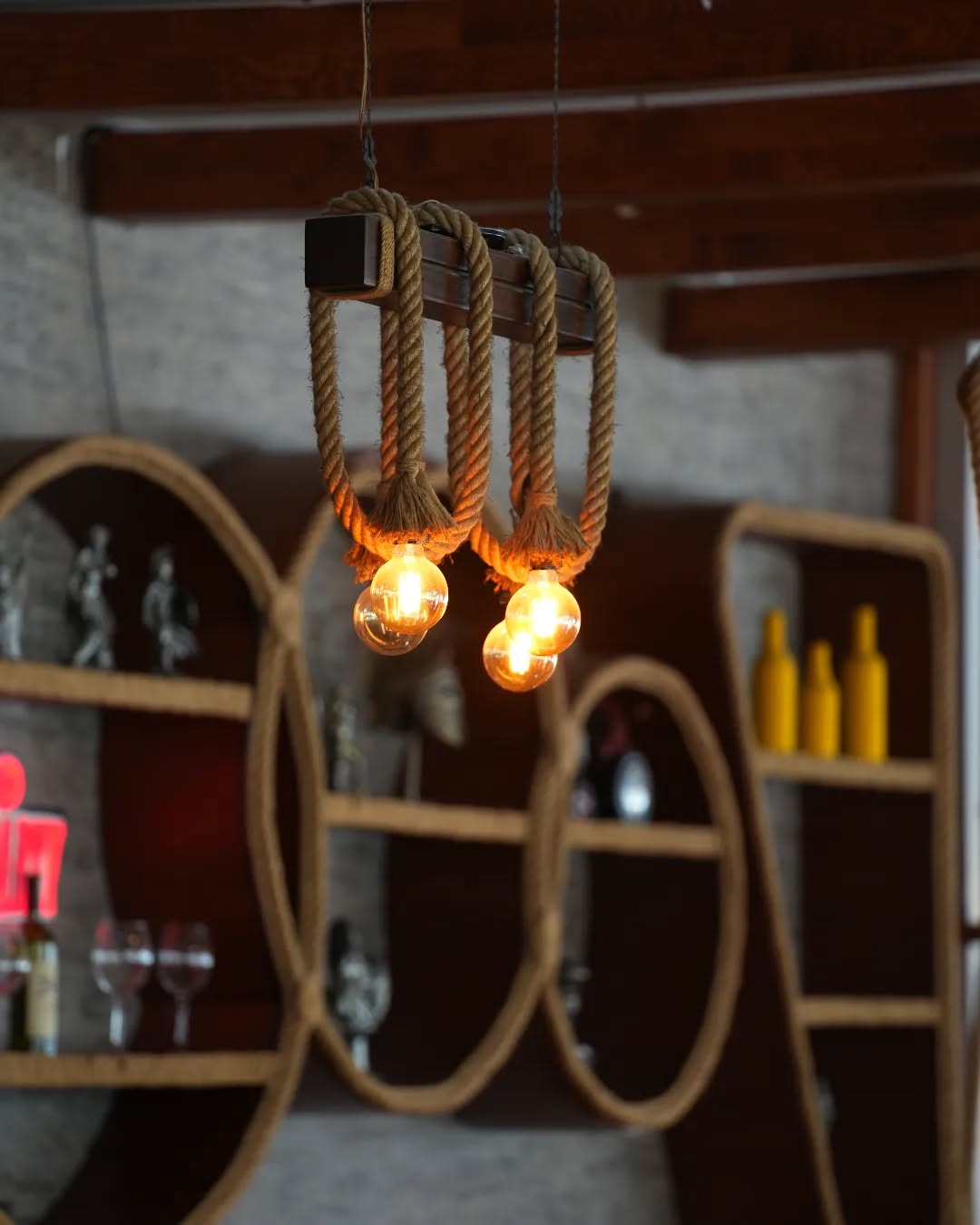 Lezzet ve keyif dolu anlar için sizde Caize Lounge muhteşem atmosferinde yerinizi almayı unutmayın ...